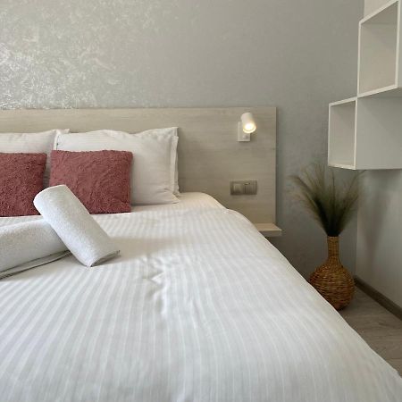 Guest Rooms Asenevtsi City Center Veliko Turnovo Bagian luar foto