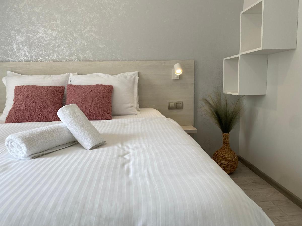 Guest Rooms Asenevtsi City Center Veliko Turnovo Bagian luar foto